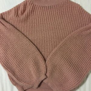 Cropped knit lantern sleeve sweater